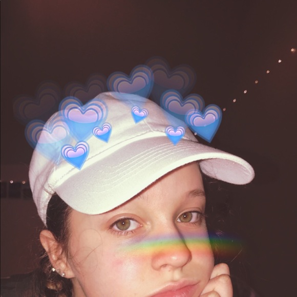 Meet your Posher, Isabella - Picture 1 of 1